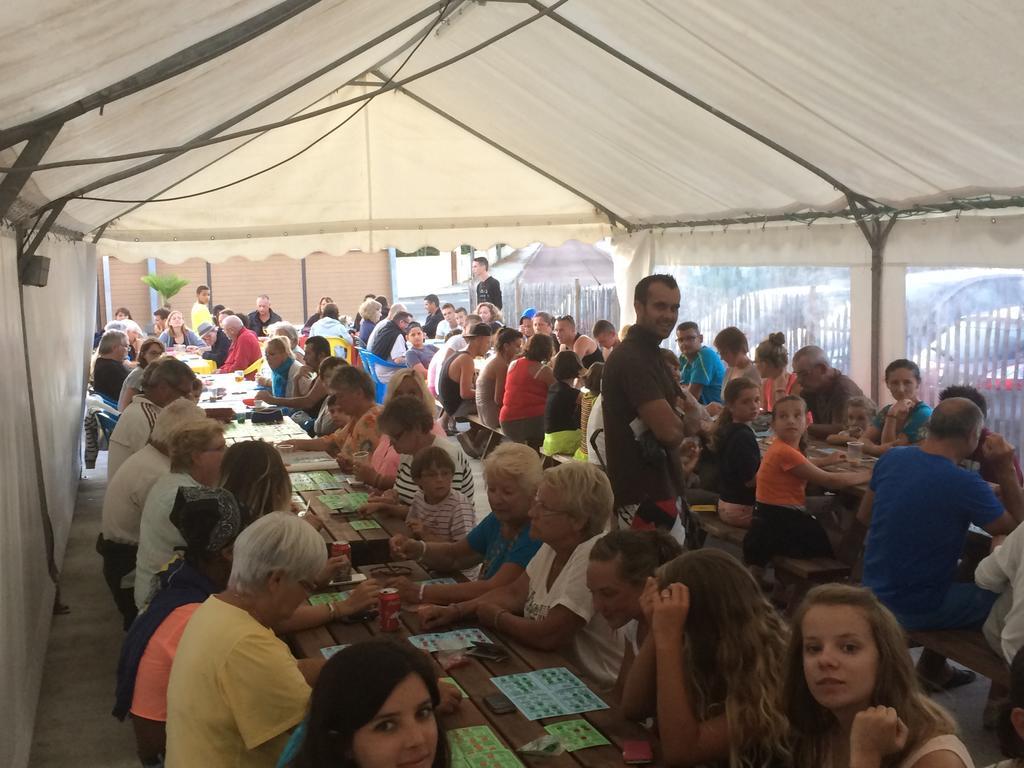 Camping Mussonville Soulac-sur-Mer Exteriör bild