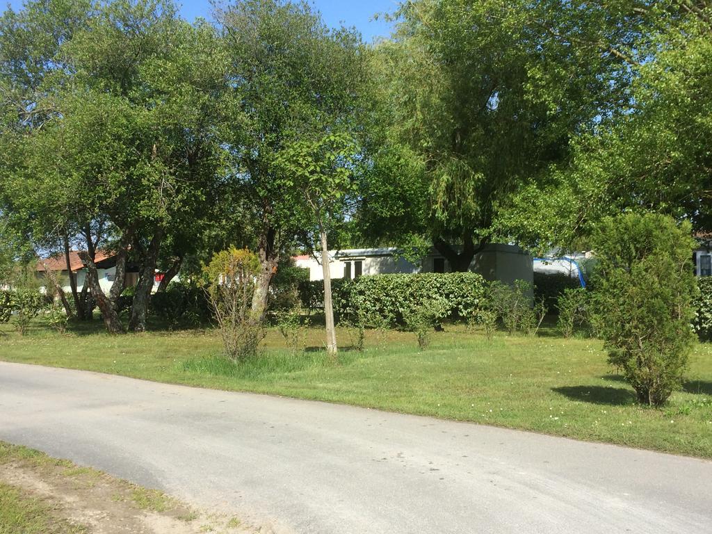 Camping Mussonville Soulac-sur-Mer Exteriör bild